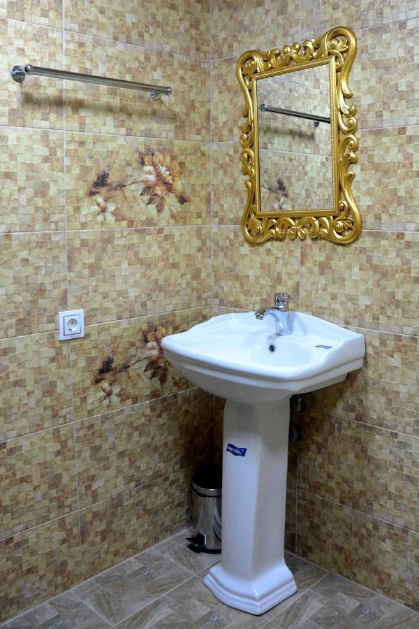 Tulpan Hotel Sheki Ngoại thất bức ảnh