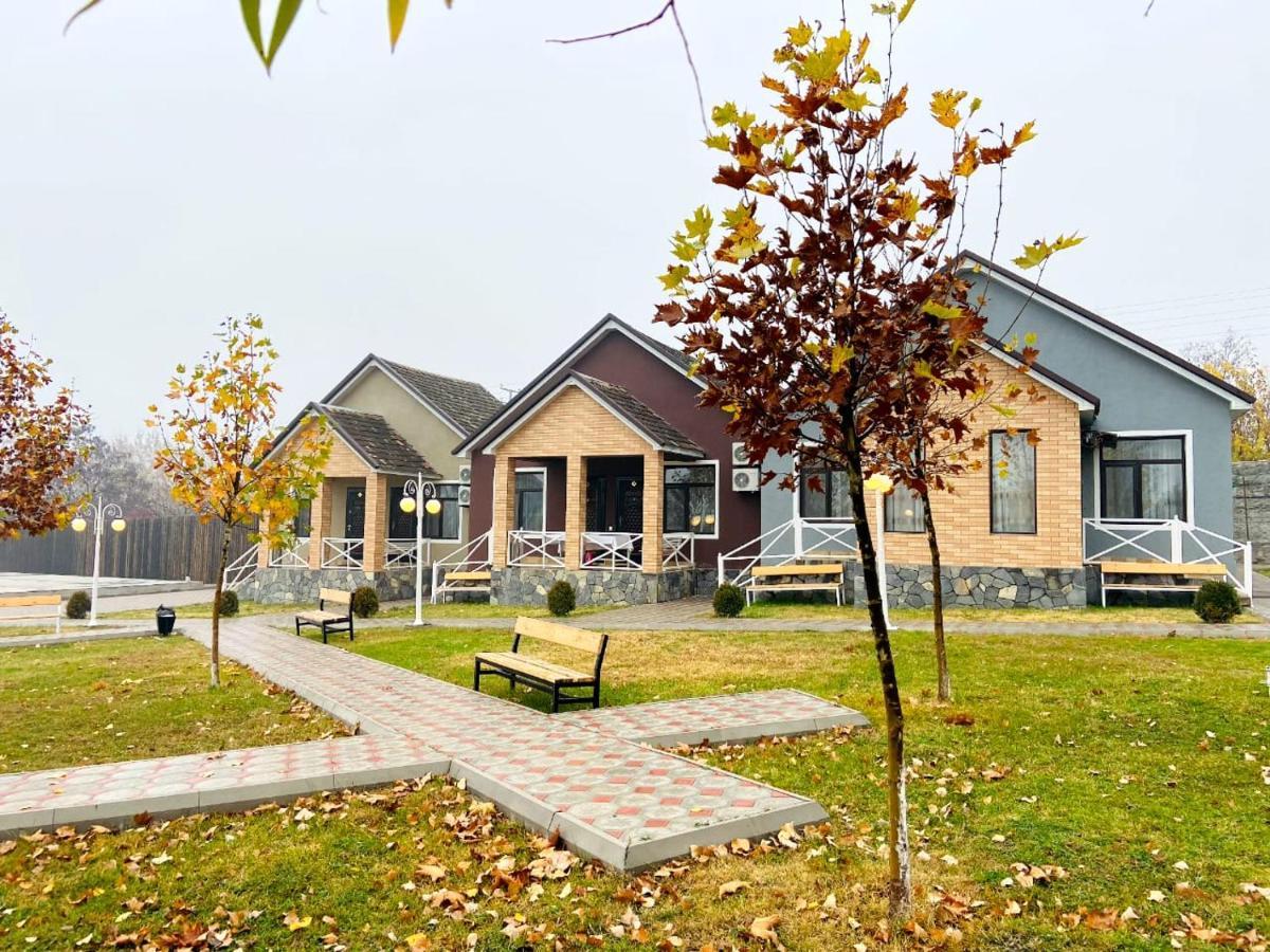 Tulpan Hotel Sheki Ngoại thất bức ảnh